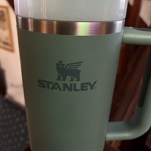 THE QUENCHER H2.0 FLOWSTATE™ TUMBLER | 30 OZ used